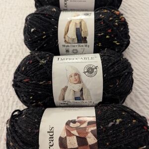 Impeccable Tweed Yarn by Loops & Threads - Fleck Yarn Charcoal Tweed 4 Skiens 85